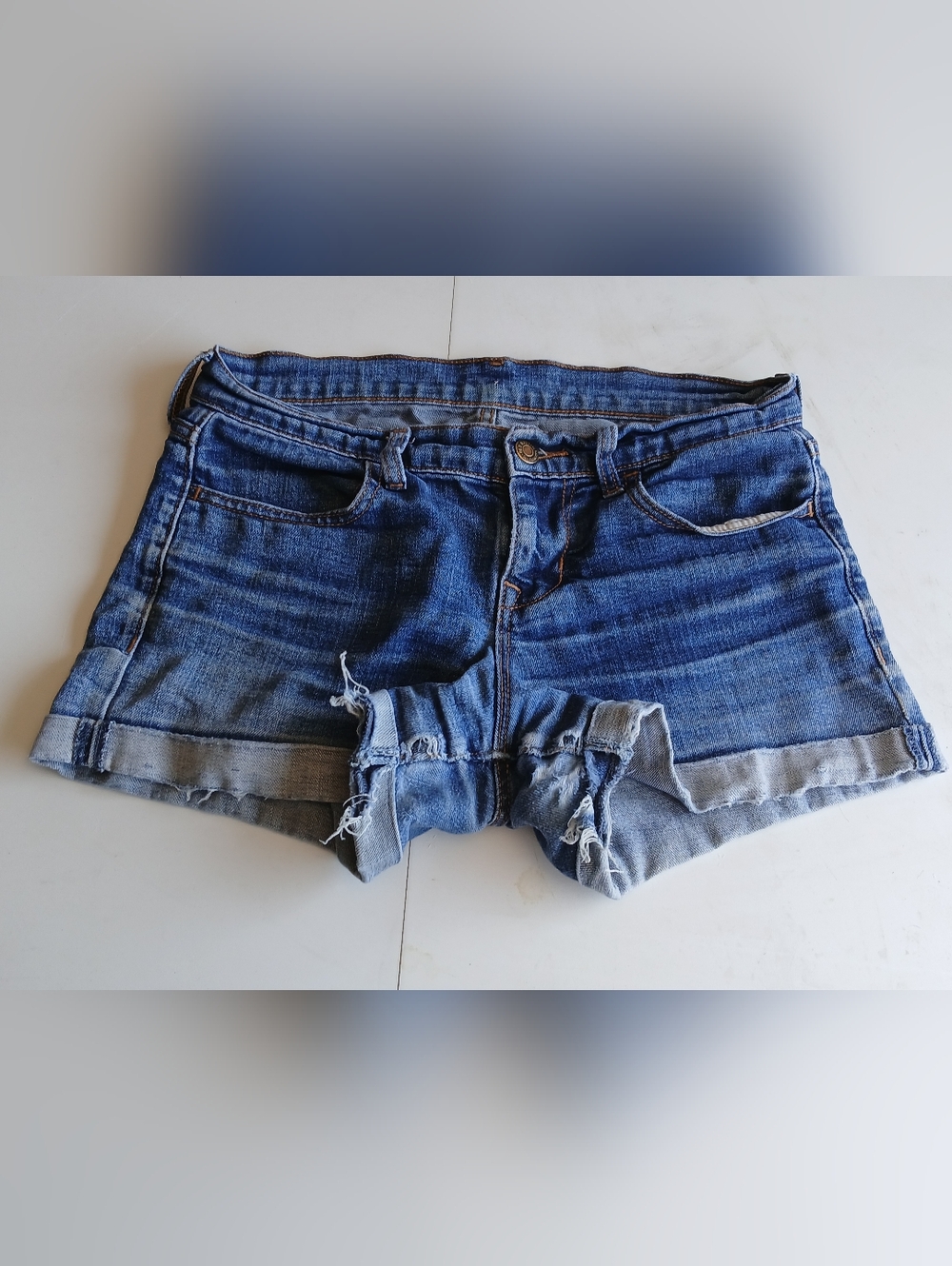 Women’s Old Navy Blue Denim Rolled Hem Shorts